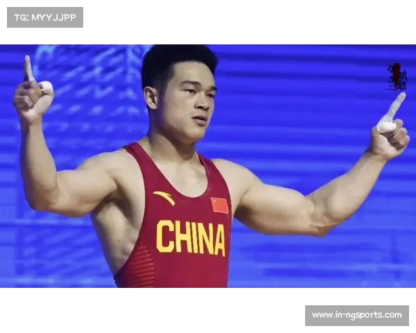 中国举重队石智勇创造新的男子73公斤级世界纪录 中国举重队石智勇创造新的男子73公斤级世界纪录